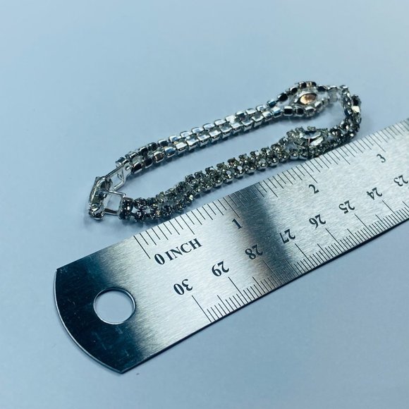 Vintage Rhinestone Chain Bracelet Womens Clear Faceted Sparkles Silver Tone - Picture 7 of 16